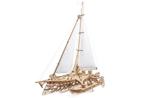 TRIMARAN MERIHOBUS 237 Pcs.. 1:50 Ugears